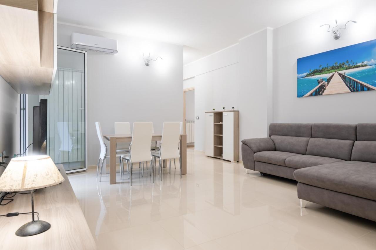 Modern Flat 250 Mt From The Sea - Albissola Marina Apartment Luaran gambar