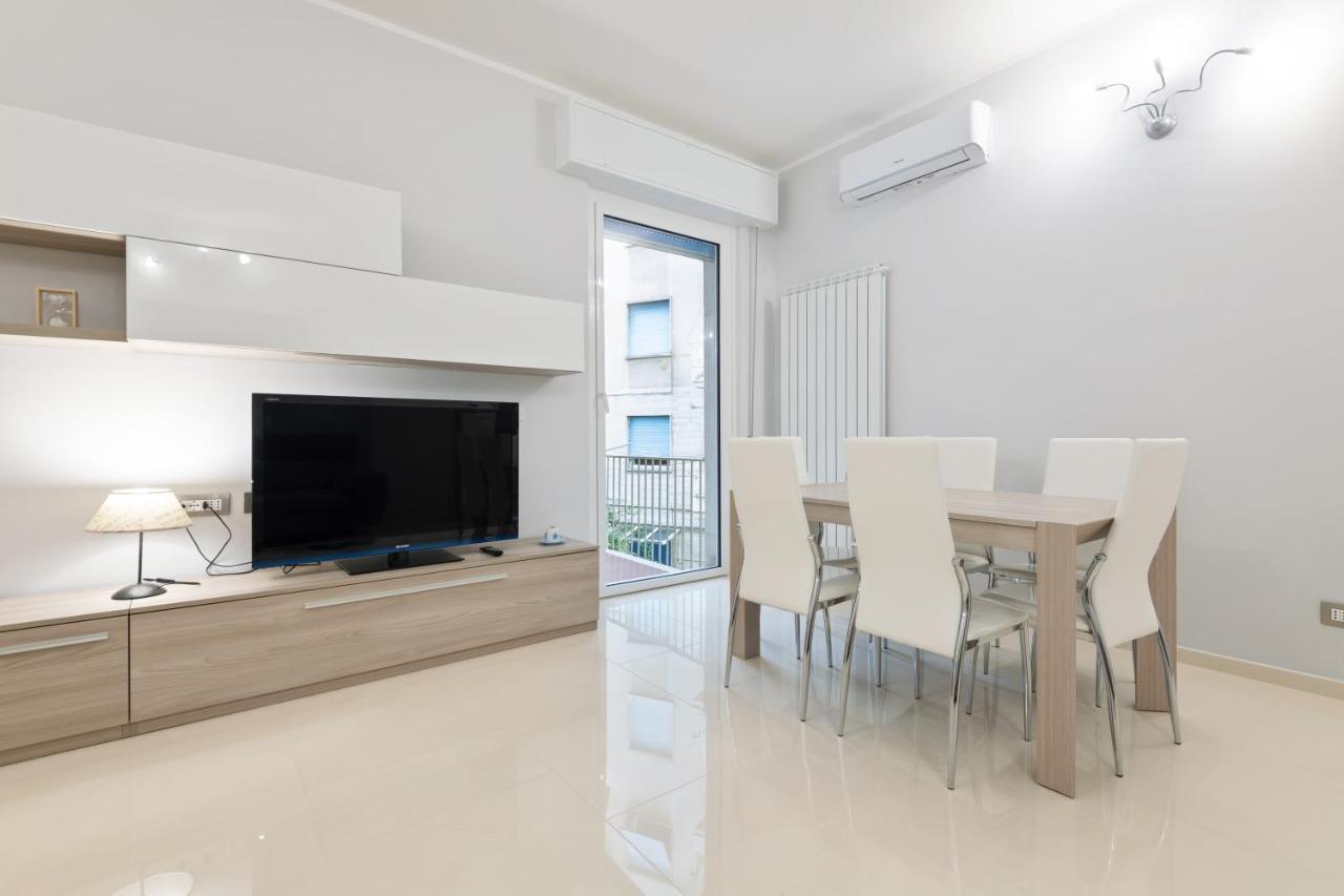 Modern Flat 250 Mt From The Sea - Albissola Marina Apartment Luaran gambar